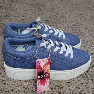 Roxy Sheilahh 2.0 Dark Blue Denim Women's Sneakers. Size 8. NWT